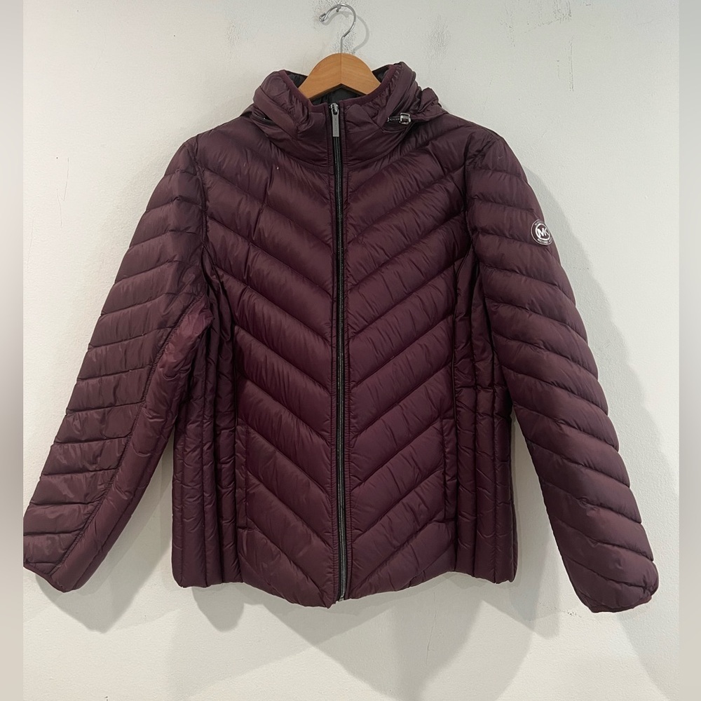 MICHAEL KORS women’s 
Quilted Nylon Packable Puffer Jacket XL